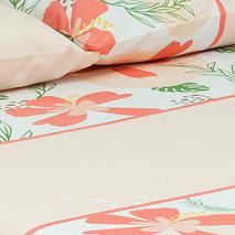 Combo Sabana Ajustable Y 2 Fundas Microfibra Doble 140 Cm Rosado Con Flores Rosadas Y Verdes