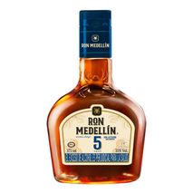 Ron MEDELLIN Añejo sin azúcar 5 años media (375  ml)