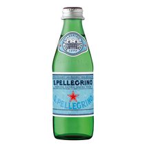 Agua con gas SAN PELLEGRINO mineral (250  ml)