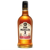 Ron MEDELLIN añejo 3 años botella (750  ml)