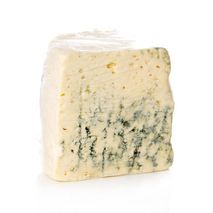 Queso azul CENTURION porcionado en tienda