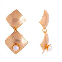 Aretes Tesoro Perlados Dorados