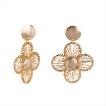 Aretes Lirios
